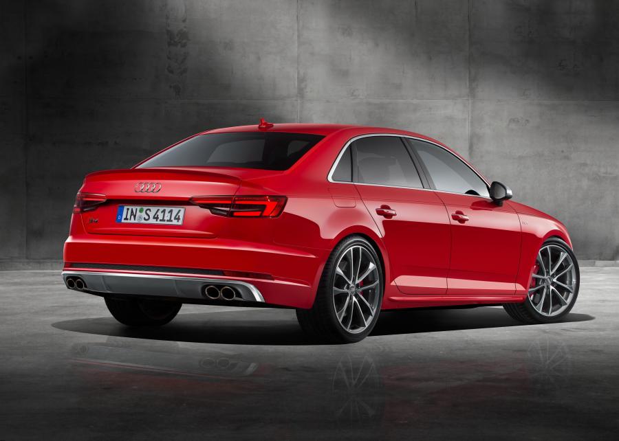  Audi S4 Sedan (B9) 2016 года  (WW) (фото 24 из 40)